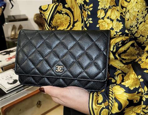 portafoglio con catena lunga chanel|Portafogli Chanel per Donna .